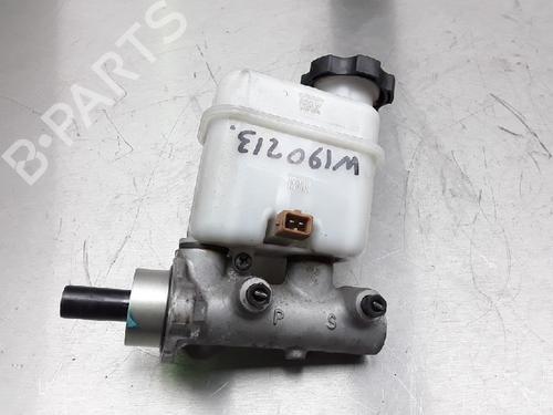 Used Brake master cylinder HYUNDAI SANTA FÉ II (CM) 2.2 CRDi GLS 4x4 (150 hp) 10842574