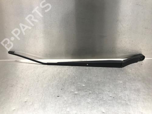 Used Front windshield wiper arm NISSAN MICRA IV (K13K, K13KK) 1.2 DIG-S (98 hp) 17731967