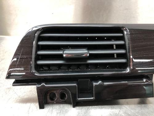 Air vent MITSUBISHI OUTLANDER III (GG_W, GF_W, ZJ, ZL, ZK) Plug-in Hybrid (GG2W) | BP13185074I21 