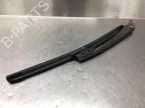 Used Rear windshield wiper arm SUBARU FORESTER (SG_) 2.0 X AWD (SG5) (158 hp) 13307390
