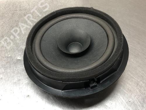 Used Speaker SUZUKI BALENO (FW, EW) 1.2 (A1K412) (90 hp) 13307380