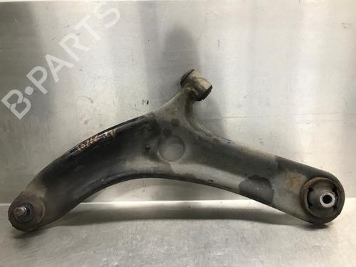 Venstre foran bærearm HYUNDAI i20 I (PB, PBT) 1.2 (78 hp) 16762319