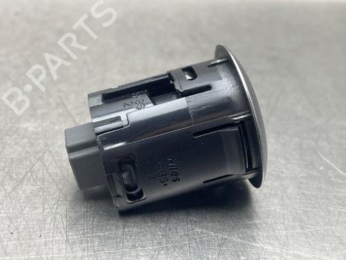 Switch NISSAN LEAF (ZE1) Electric | BP25122355I30