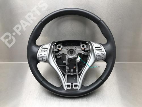 Used Steering wheel Steering wheel NISSAN QASHQAI II SUV (J11, J11_) 1.6 DIG-T (163 hp) 10857190 10857190