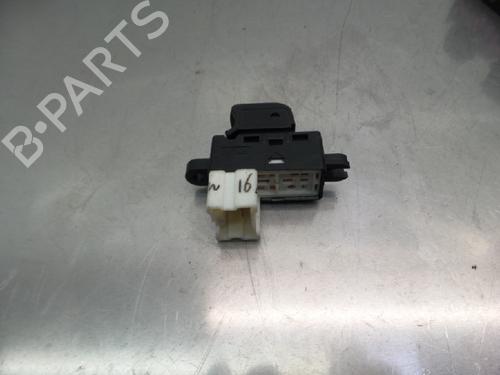 Used Switch NISSAN NOTE (E12) 1.2 (80 hp) 10824980