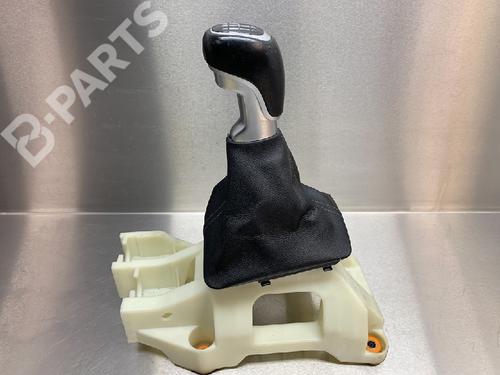 Used Manual gearbox selector Manual gearbox selector KIA RIO IV (YB, SC, FB) 1.0 T-GDI 100 (101 hp) 10843720 10843720