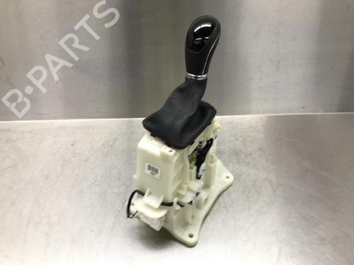Used Gear lever HYUNDAI i40 I CW (VF) 1.7 CRDi (141 hp) 10857703