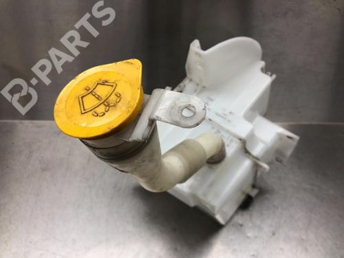 Used Windscreen washer tank Windscreen washer tank SUBARU FORESTER (SG_) 2.0 X AWD (SG5) (158 hp) 10924513 10924513