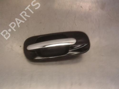 Used Rear left exterior door handle HYUNDAI TRAJET (FO) 2.0 CRDi (113 hp) 10828499