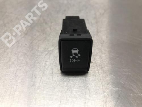 switch-nissan-note-e12-12-30422f-2012-10854965 main image