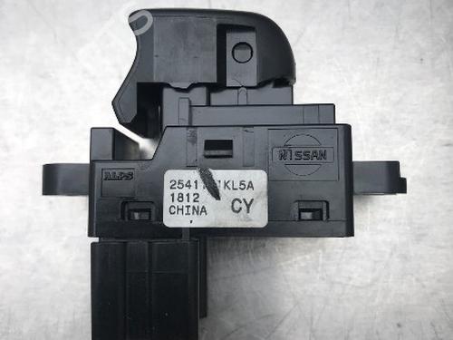Switch NISSAN JUKE (F15) 1.6 | BP12233025I30 