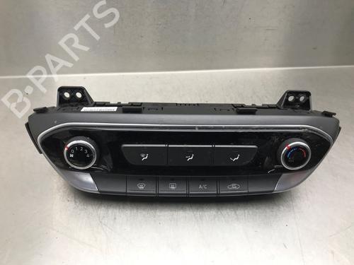 Used Climate control HYUNDAI i30 Estate (PDE) 1.6 CRDi (110 hp) 17642317