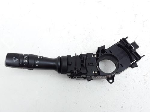 switch-kia-ceed-hatchback-ed-16-crdi-90-2006-2007-2008-2009-2010-2011-2012-10831460 main image