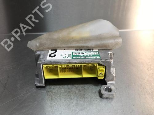 Airbag styreenhed TOYOTA RAV 4 II (_A2_) 2.0 4WD (ACA21, ACA20) (150 hp) 10847210