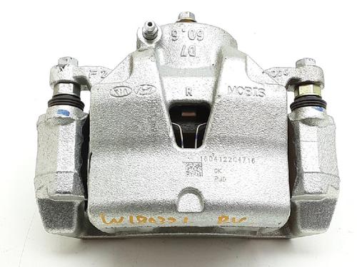 Used Right front brake caliper HYUNDAI TUCSON (TL, TLE) 2.0 CRDi (136 hp) 11779447