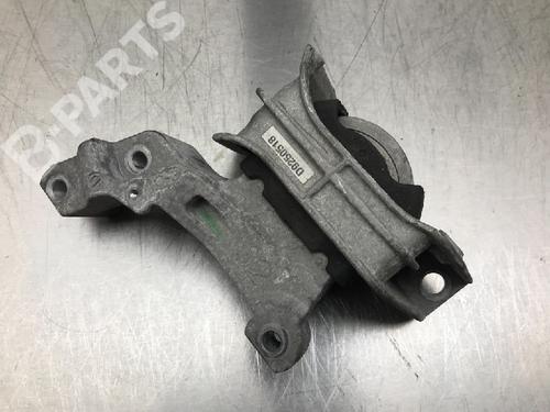 Used Engine mount Engine mount NISSAN JUKE (F15) 1.6 (117 hp) 10848569 10848569