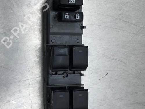 Used Switch TOYOTA AURIS Estate (_E18_) 1.2 (NRE185_, NRE185R, NRE185H) (116 hp) 16310893