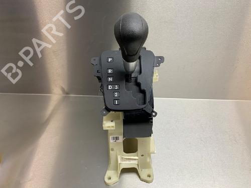 Used Gear lever KIA VENGA (YN) 1.6 CVVT (125 hp) 10842655