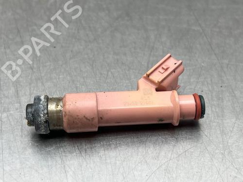 Used Injector Injector TOYOTA YARIS (_P13_) 1.5 Hybrid (NHP130_, NHP130) (101 hp) 35813462 35813462