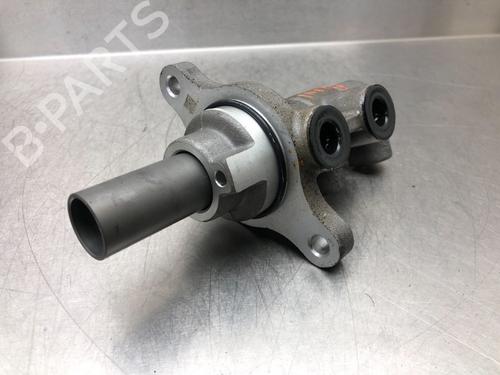Used Brake master cylinder HYUNDAI i30 FASTBACK (PDE, PDEN) 2.0 N (280 hp) 13239555