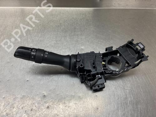 Used Headlight switch TOYOTA PRIUS Liftback (_W2_) 1.5 Hybrid (NHW20_, NHW20R) (112 hp) 13650755