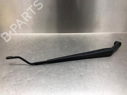 Used Front windshield wiper arm TOYOTA COROLLA Verso (ZER_, ZZE12_, R1_) 2.2 D-4D (AUR10_, AUR10R) (136 hp) 17761434
