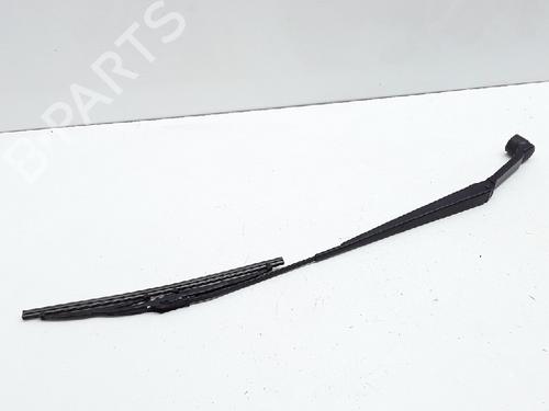 Used Front windshield wiper arm MITSUBISHI MIRAGE / SPACE STAR VI Hatchback (A0_A) 1.0 (A05A) (71 hp) 13171038
