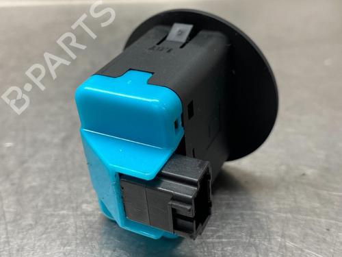 Switch KIA NIRO I (DE) 1.6 GDI Hybrid | BP11975719I30