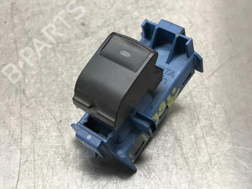 Used Switch TOYOTA AVENSIS Estate (_T27_) 1.8 VVT-i (ZRT271_, ZRT271R) (147 hp) 10858051