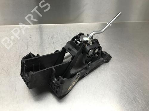 Used Gear lever HONDA JAZZ IV (GK_) 1.5 (130 hp) 10856213
