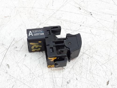 switch-mitsubishi-mirage-space-star-vi-hatchback-a0_a-10-a05a-8608a242-0353t15an-2012-10834919 main image