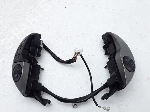 Used Steering wheel controls TOYOTA PRIUS Liftback (_W2_) 1.5 Hybrid (NHW20_, NHW20R) (112 hp) 13172935