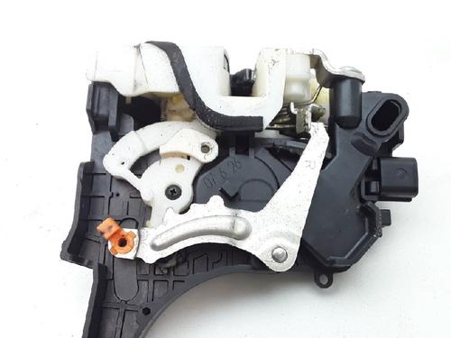 Front right lock MITSUBISHI GRANDIS (NA_W) 2.4 MIVEC (NA4W) | BP10835163C97 