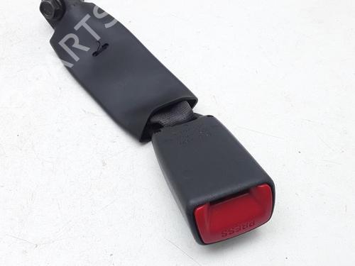 Used Seat buckle TOYOTA RAV 4 III (_A3_) 2.2 D 4WD (ALA30_, ALA30R) (177 hp) 13172754