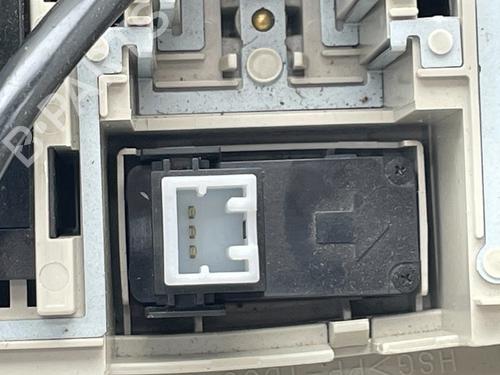 Interior roof light MITSUBISHI OUTLANDER III (GG_W, GF_W, ZJ, ZL, ZK) Plug-in Hybrid (GG2W) | BP10856576I8 