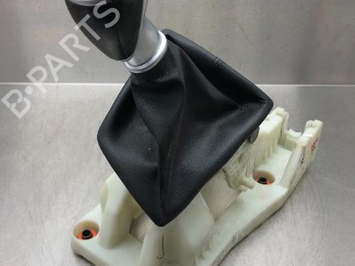 Used Gear lever HYUNDAI i20 II (GB, IB) 1.0 T-GDI (101 hp) 14935914