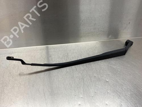 Used Front windshield wiper arm HYUNDAI i20 I (PB, PBT) 1.2 (78 hp) 13181909