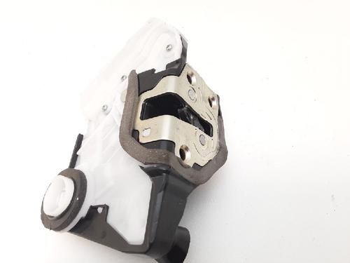 Used Front left lock TOYOTA YARIS (_P13_) 1.5 Hybrid (NHP130_, NHP130) (101 hp) 13172077