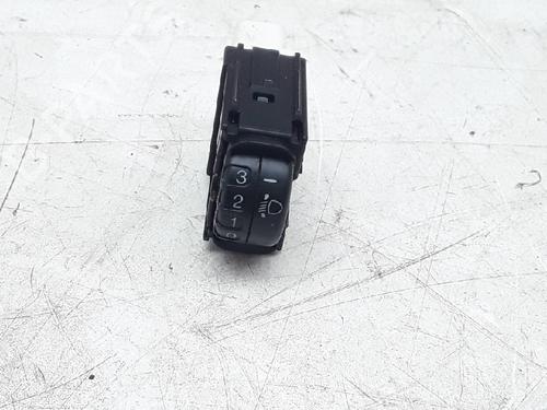 Used Switch NISSAN ALMERA II Hatchback (N16) 1.8 (114 hp) 10834725