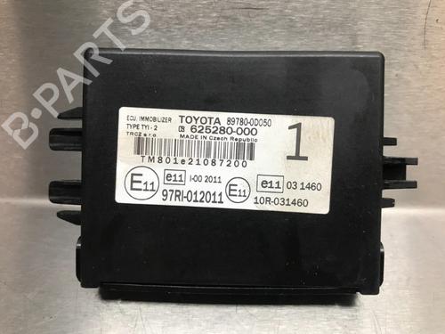 Switch TOYOTA YARIS (_P13_) 1.3 (NSP130_, NSP130) | BP10849067I30 