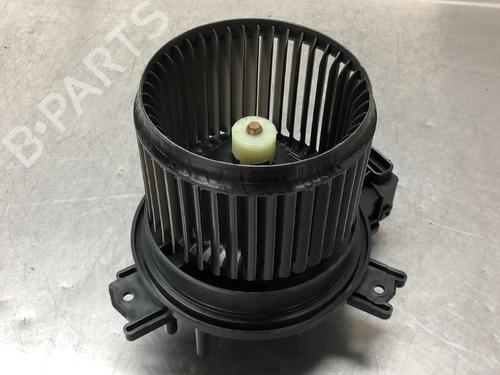 Used Heater blower motor SUZUKI IGNIS III (MF, FF) 1.2 Hybrid AllGrip (ATK412) (83 hp) 11723078