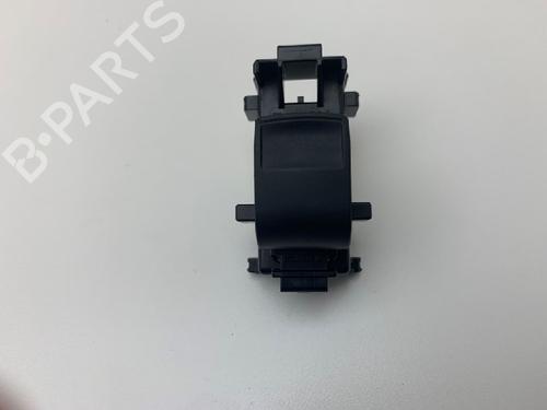 Used Switch TOYOTA YARIS (_P13_) 1.5 Hybrid (NHP130_) (101 hp) 10839819