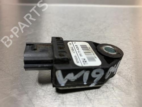 Used Electronic module TOYOTA COROLLA Saloon (_E12_) 1.6 VVT-i (ZZE121_, ZZE121R) (110 hp) 10837380
