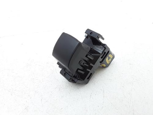 Used Switch Switch MITSUBISHI MIRAGE / SPACE STAR VI Hatchback (A0_A) 1.0 (A05A) (71 hp) 10838900 10838900