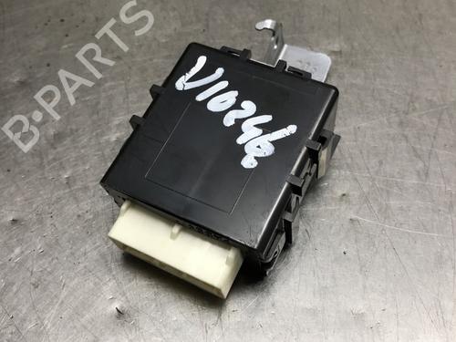 Used Electronic module TOYOTA YARIS (_P13_) 1.5 Hybrid (NHP130_, NHP130) (101 hp) 17465345