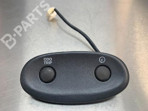 Used Switch Switch TOYOTA YARIS (_P1_) 1.0 (SCP10_, SCP10R) (68 hp) 10846494 10846494