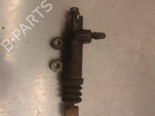 Used Clutch slave cylinder HYUNDAI SANTA FÉ I (SM) 2.0 CRDi 4x4 (125 hp) 13178267