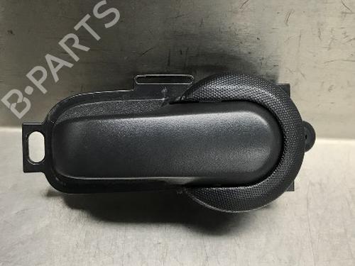 Poignée extérieure avant gauche NISSAN NV200 Van e-NV (ME0N) (109 hp) 17772211