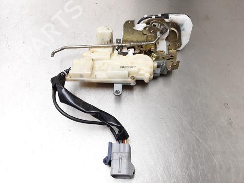 Serrure avant droite LEXUS RX (MCU15) 300 AWD (MCU15) (201 hp) 10845248