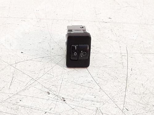 switch-mitsubishi-mirage-space-star-vi-hatchback-a0_a-10-a05a-2012-10834926 main image